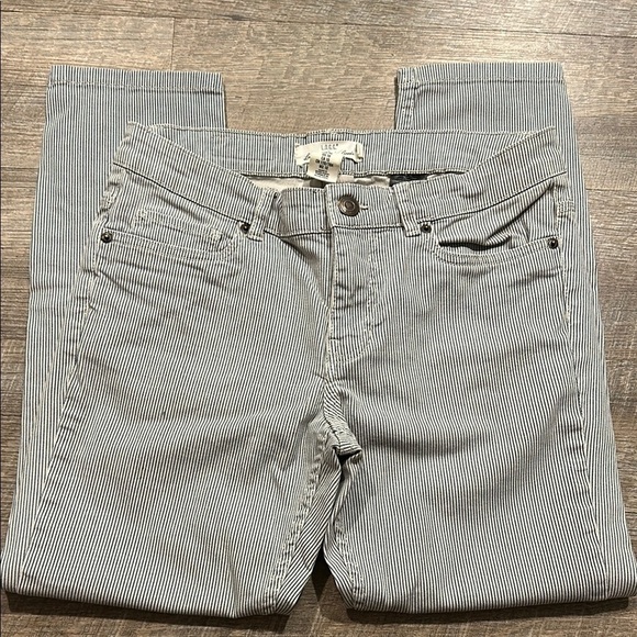 L.O.G.G. H&M Blue/White Striped cropped straight leg Jeans Size 10 - Picture 2 of 11